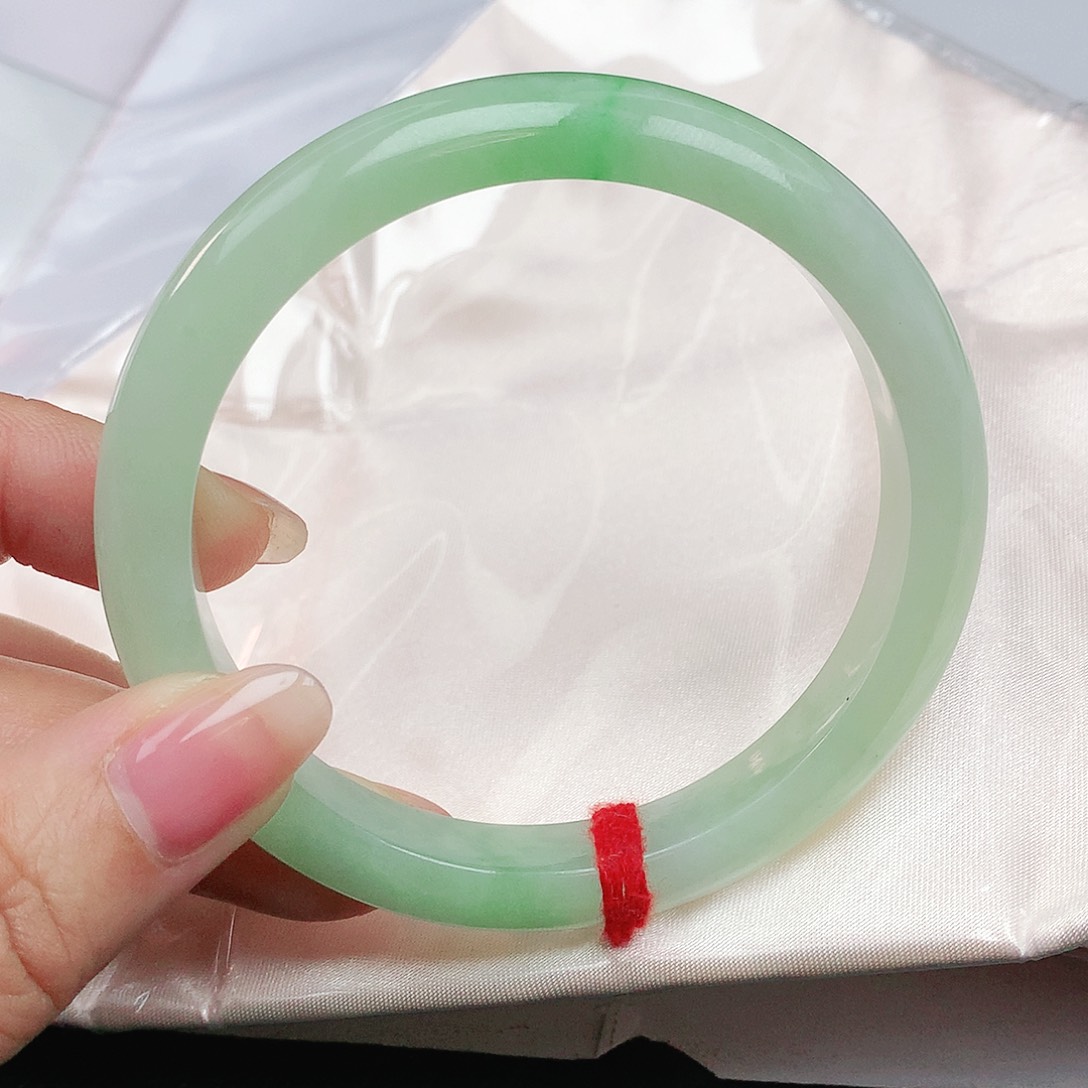 翡翠手镯未镶嵌60圈1463