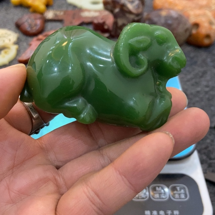 白玉菩提吊坠摆件