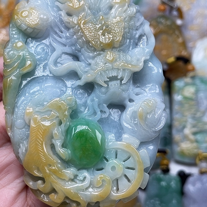 *****翡翠未镶嵌颈饰天然