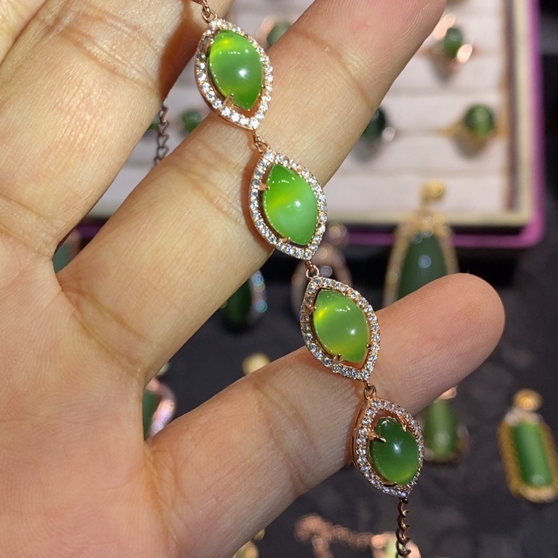 和田玉（碧玉）颈饰银S925镶嵌