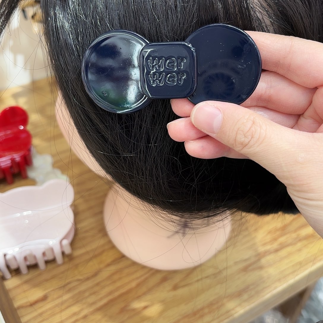 皮质铁合金大号蝴蝶结章蓝色