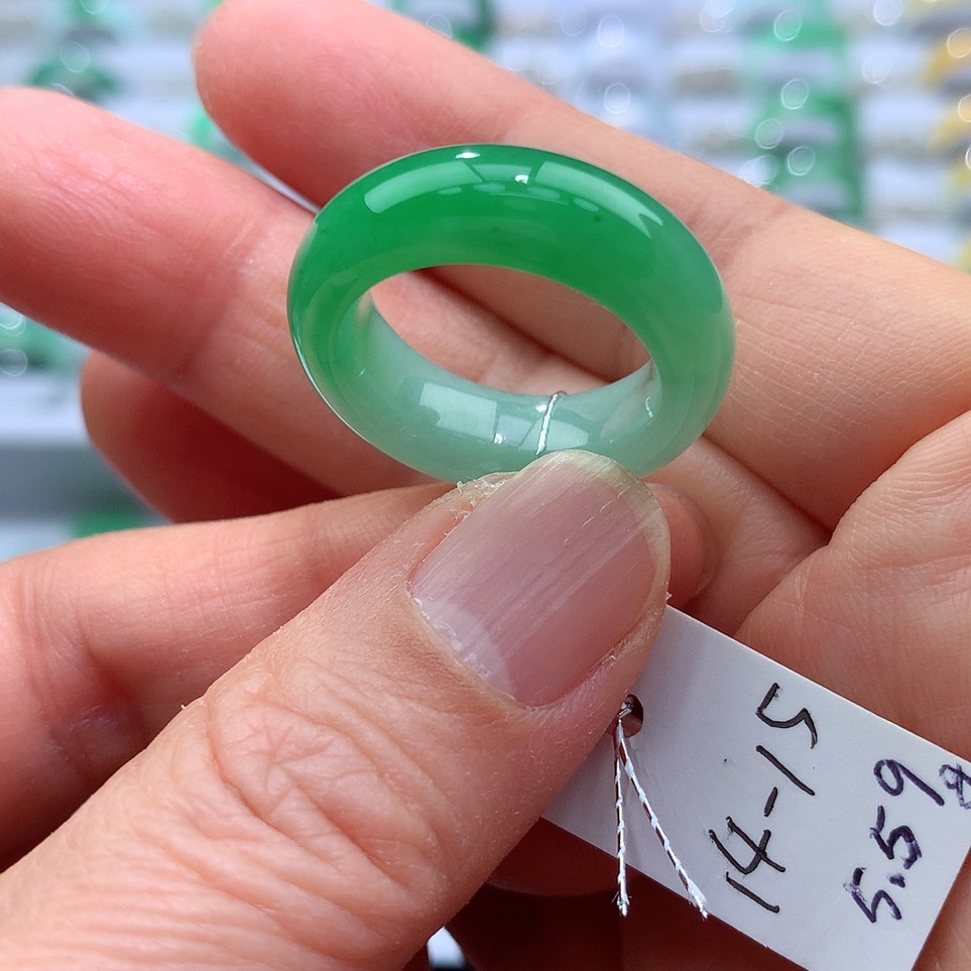 翡翠戒指未镶嵌14-15号