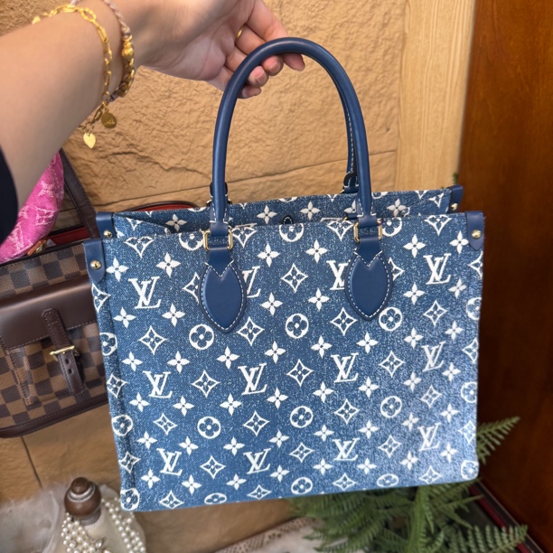 95新 LouisVuitton/路易威登 Lv 单宁onthego 973020 