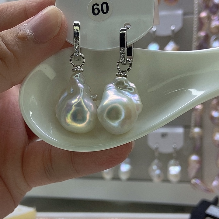 彬***礼银S925镶嵌颈饰淡水珍珠60