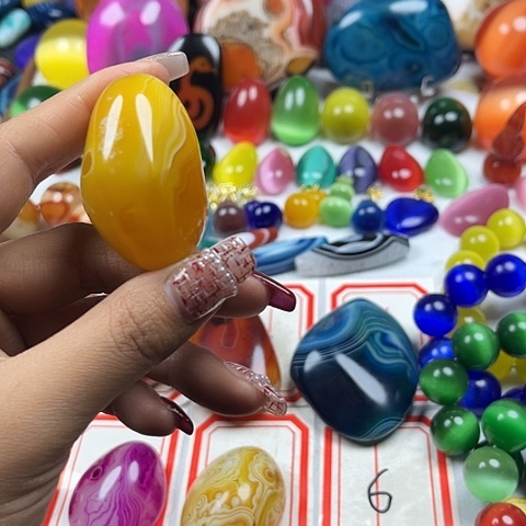 玛瑙/玉髓颈饰未镶嵌