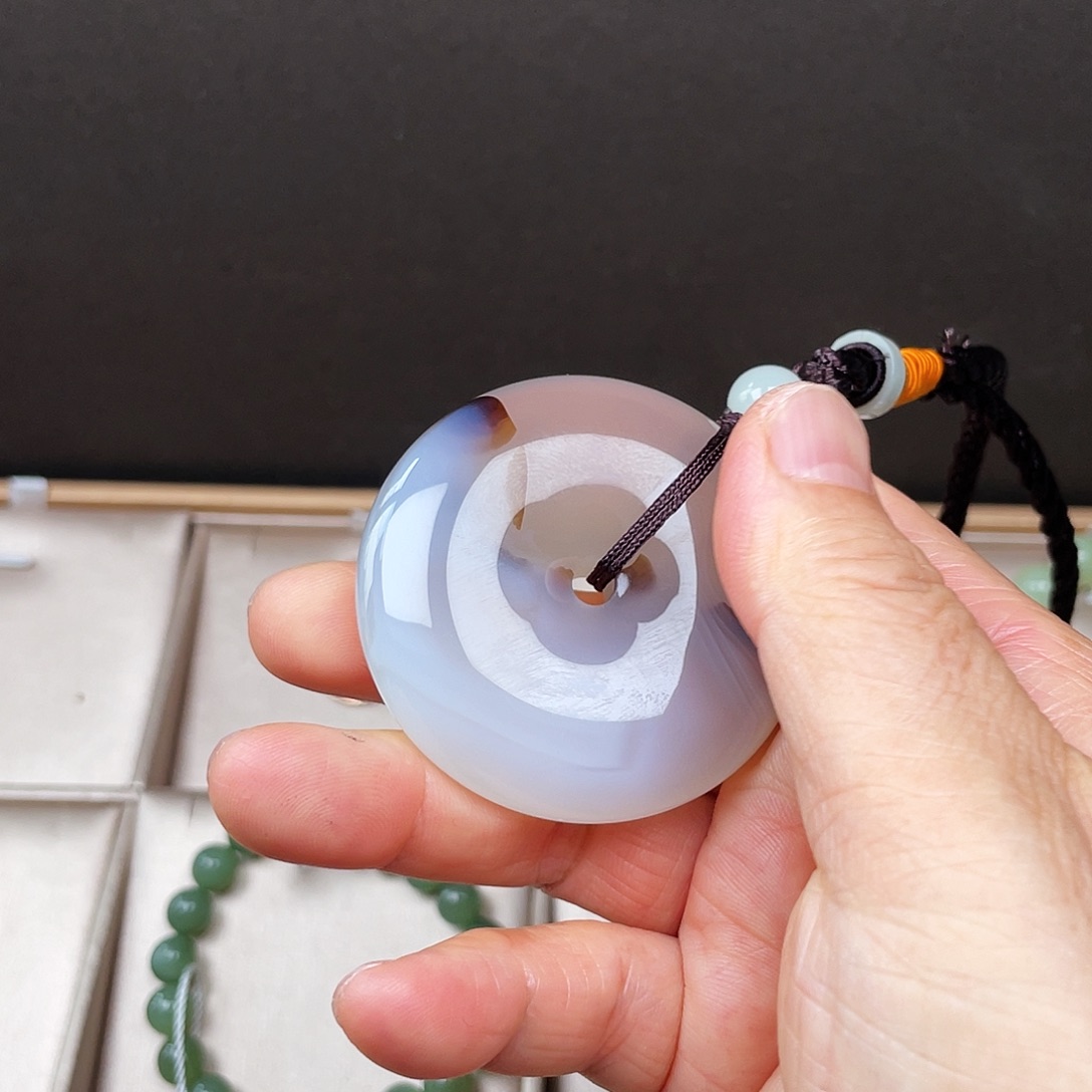 玛瑙/玉髓把玩件未镶嵌