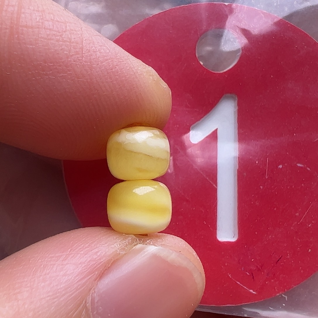 蜜蜡未镶嵌珠宝奇石6m m