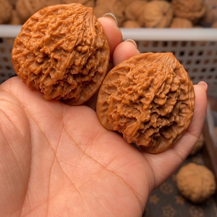 把件文玩核桃百花山44尺核桃