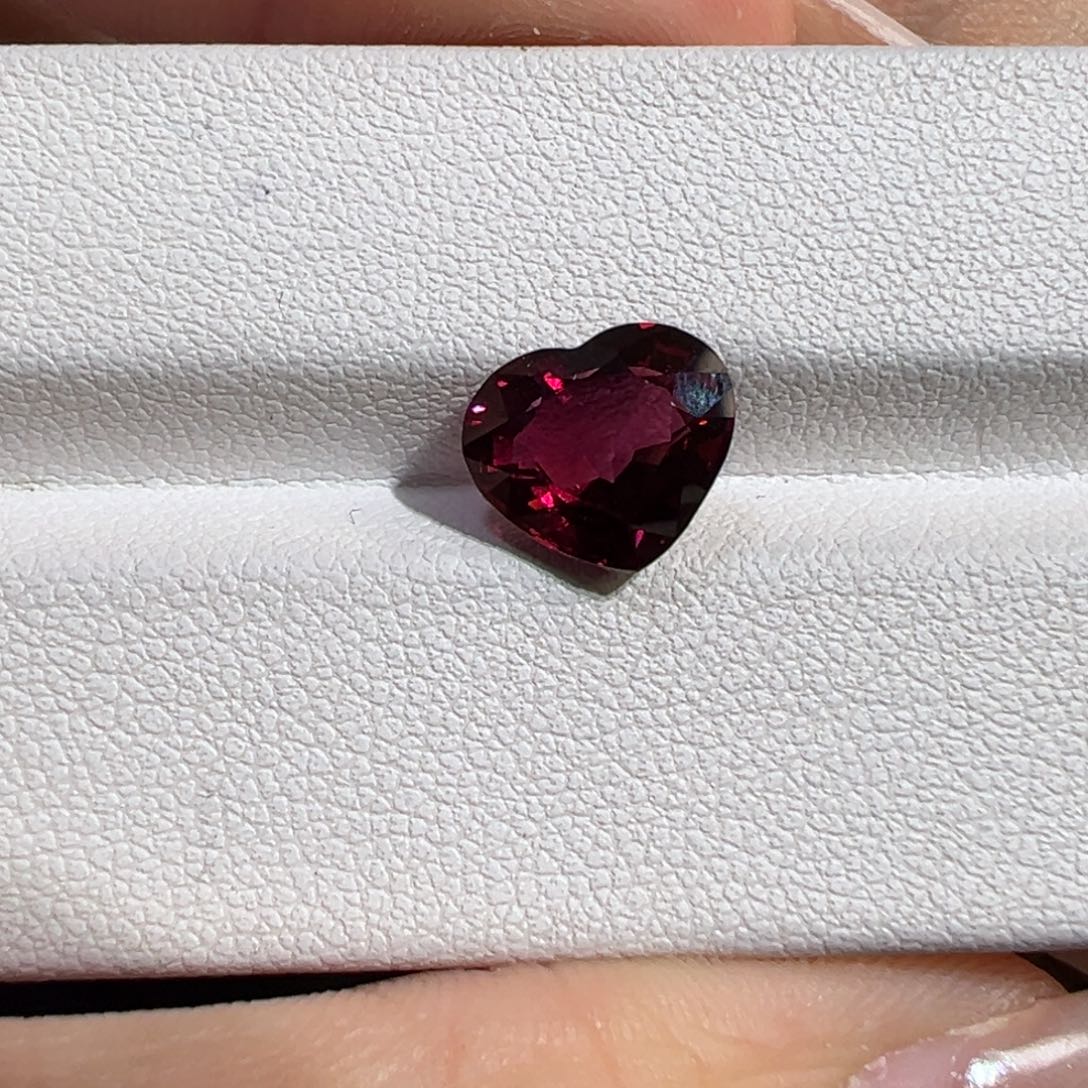 石榴石珠宝半成品未镶嵌4.09ct