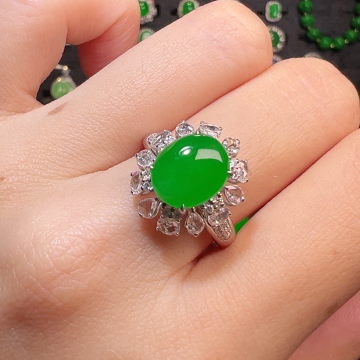 翡翠吊坠(不含链)18K金镶嵌