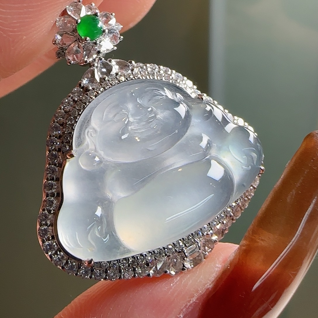 翡翠18K金镶嵌颈饰天然翡翠