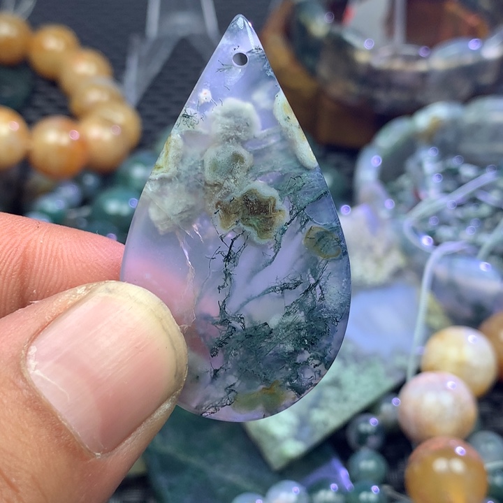 玛瑙/玉髓吊坠(赠链)未镶嵌一*