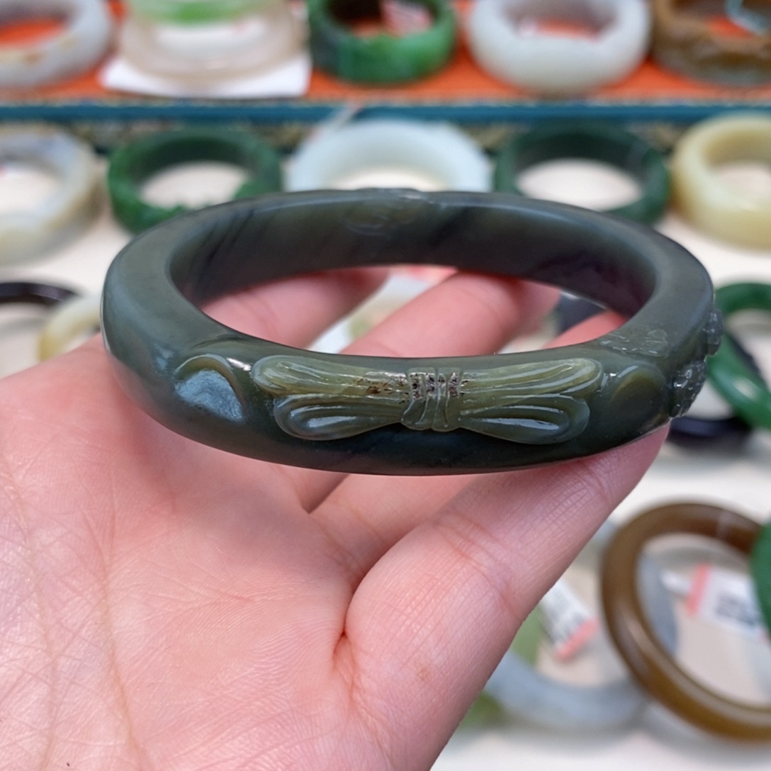 和田玉未镶嵌手镯61.4