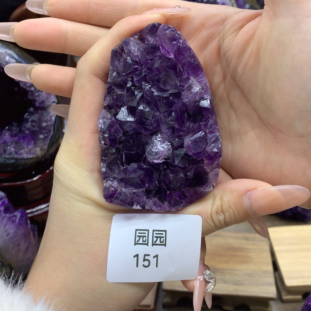 紫晶大型摆件（非配饰）未镶嵌