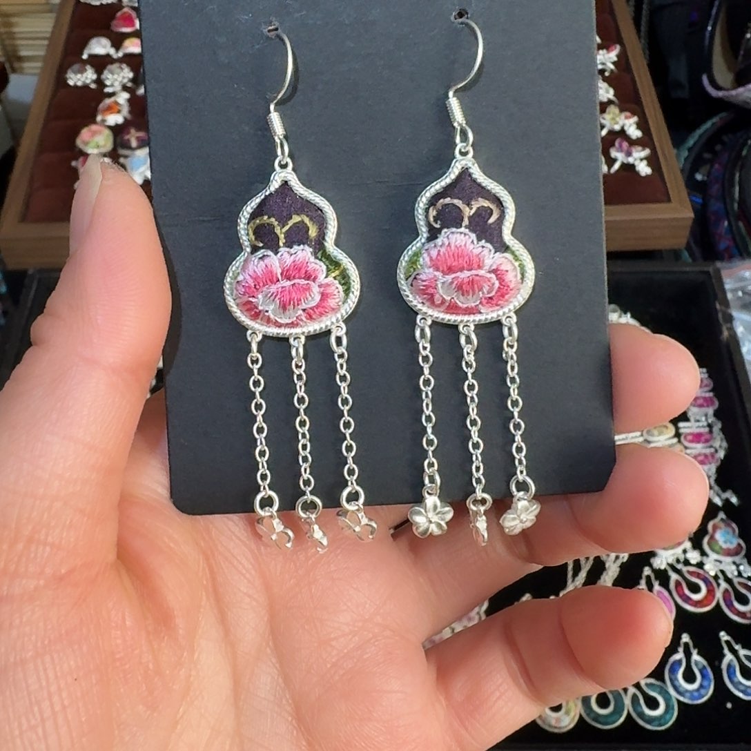 织绣民族风刺绣耳环