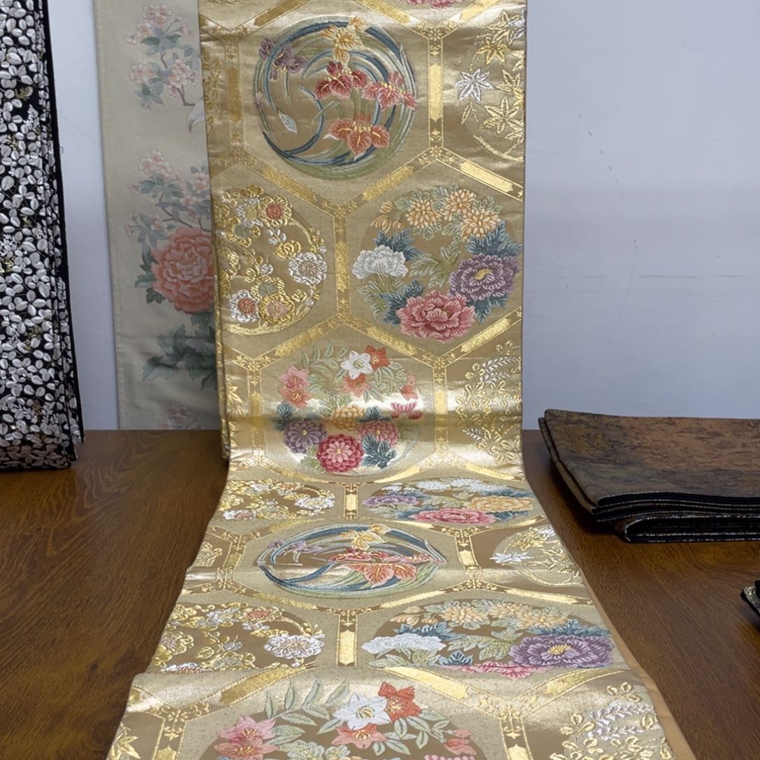 织绣织锦工艺设计