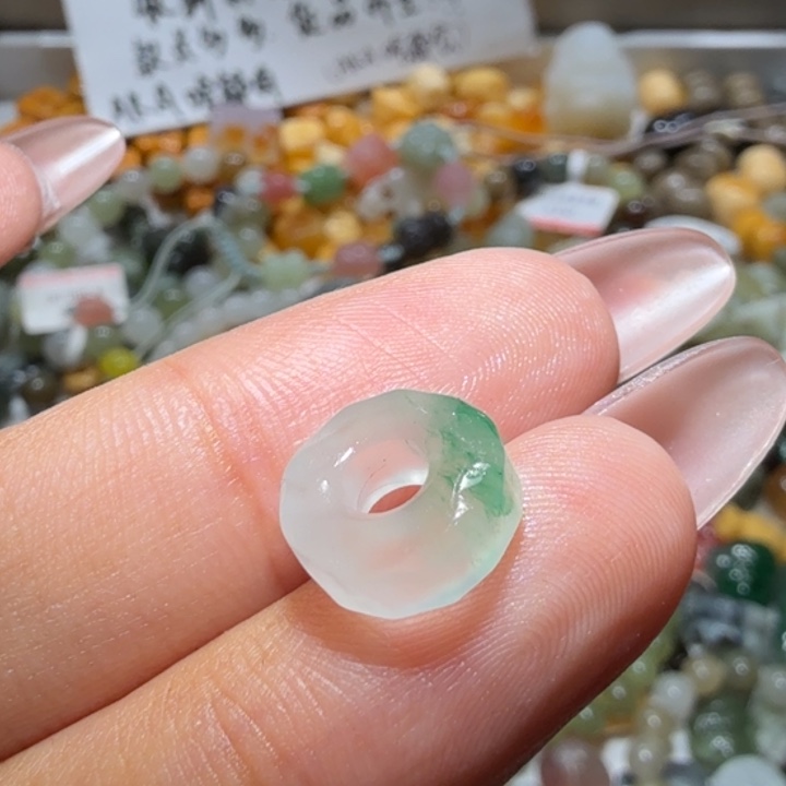 和田玉未镶嵌珠宝半成品
