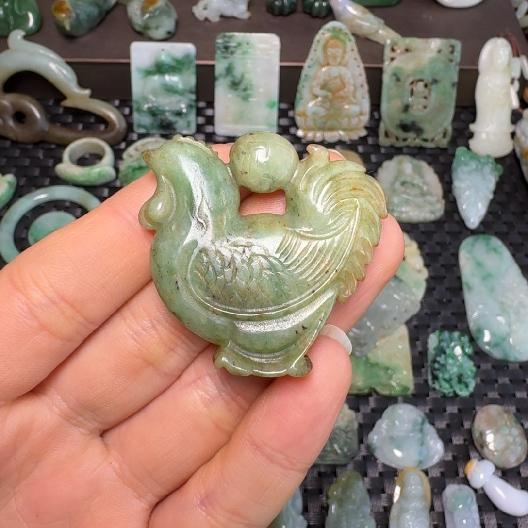 翡翠颈饰未镶嵌༺**༻翡翠颈饰未镶嵌..