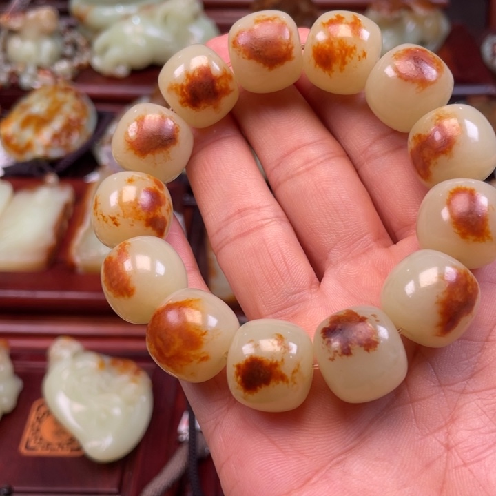 辽***品岫岩河磨玉（透闪石质玉）未镶嵌手链