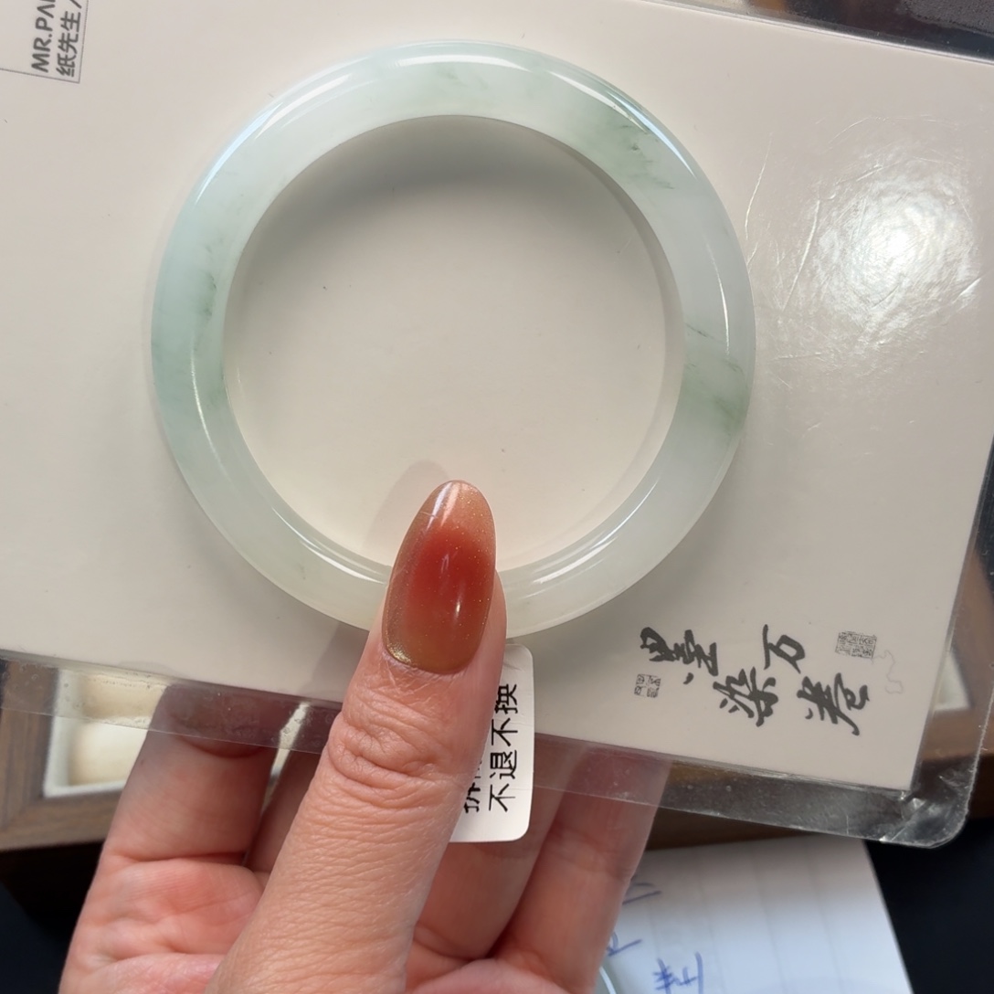 ****）石英质玉未镶嵌手镯83