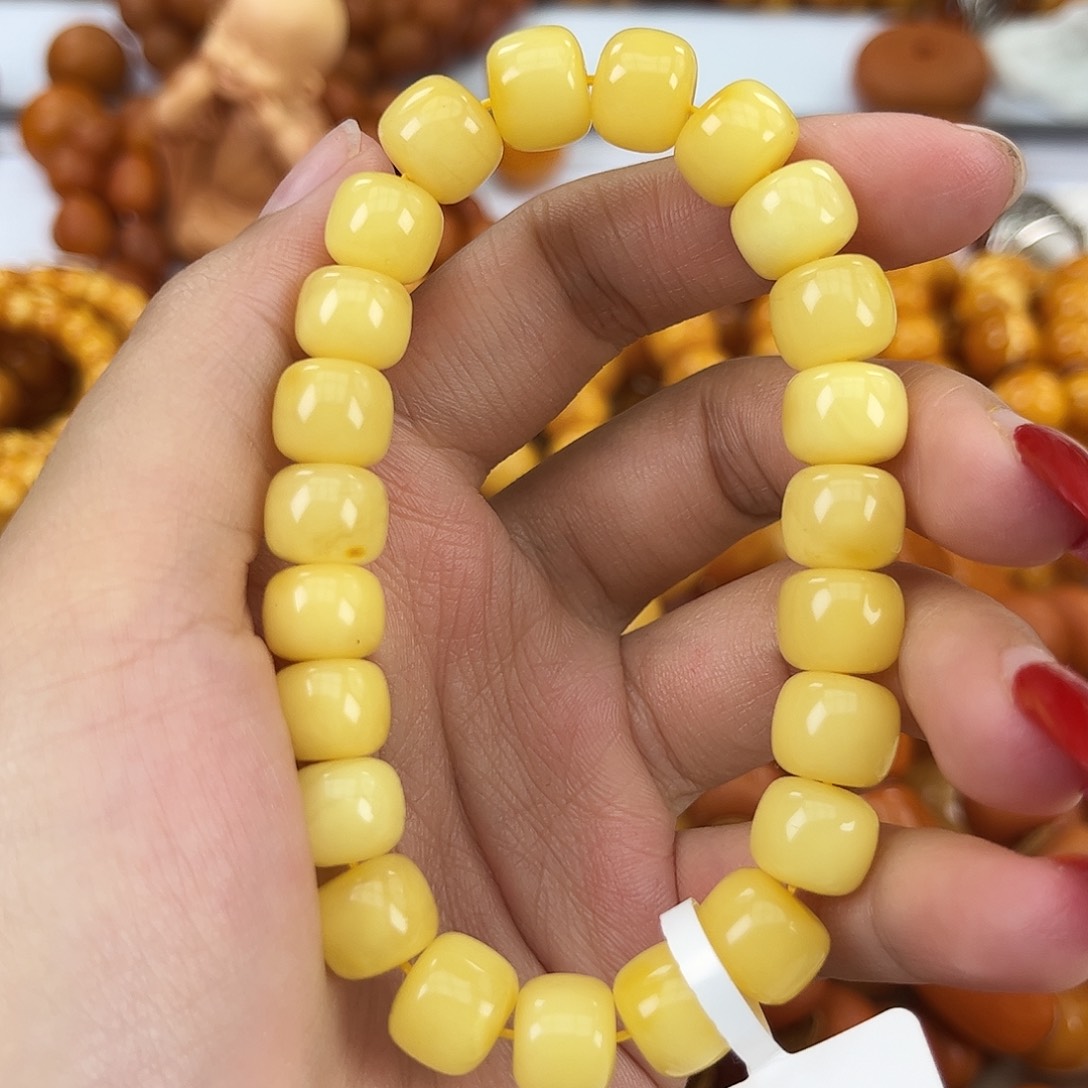 琥珀颈饰未镶嵌蜜蜡