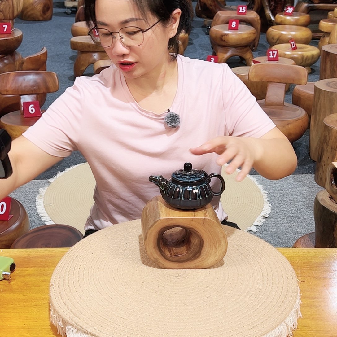 号香樟木尺寸：15-9-10cm