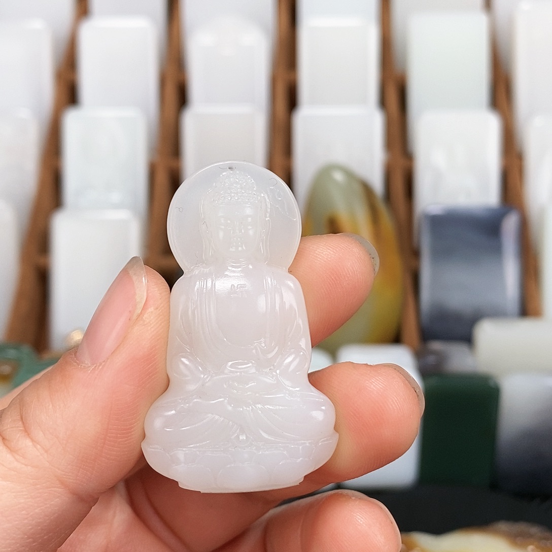 和田玉未镶嵌颈饰