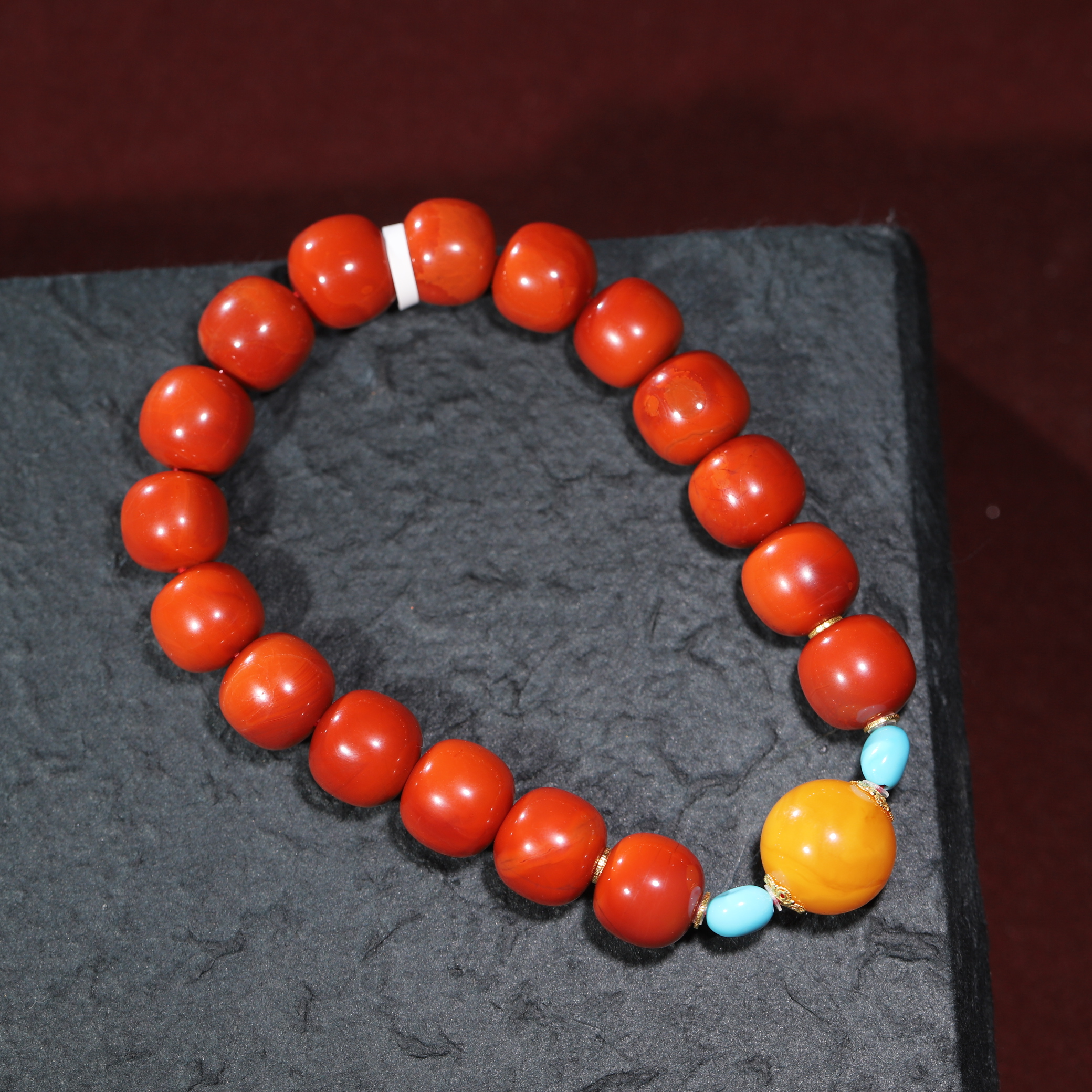 【汪氏精品】南红11.5*10.5mm老型珠手串 XH0515014 多样性发其一