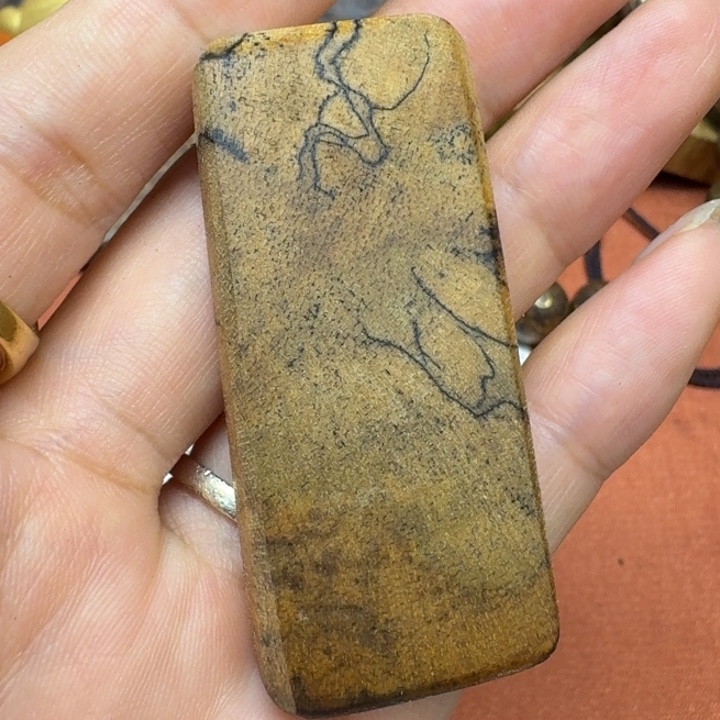 大叶紫檀（黑酸枝木类）