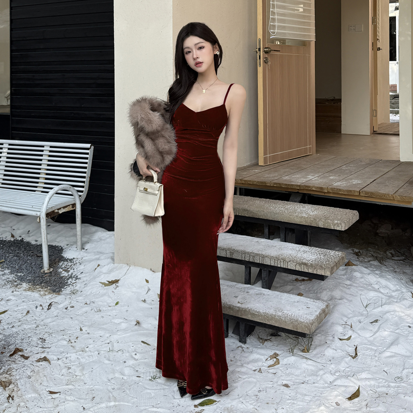 instahot 丝绒露背高级感吊带礼服裙宴会2025新款秋冬内搭连衣裙