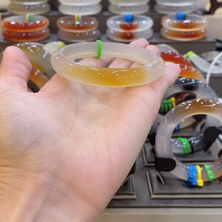 玛瑙/玉髓未镶嵌手镯8