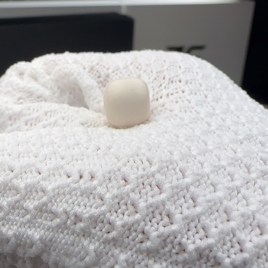 小****猴头核桃吊坠长毛配饰