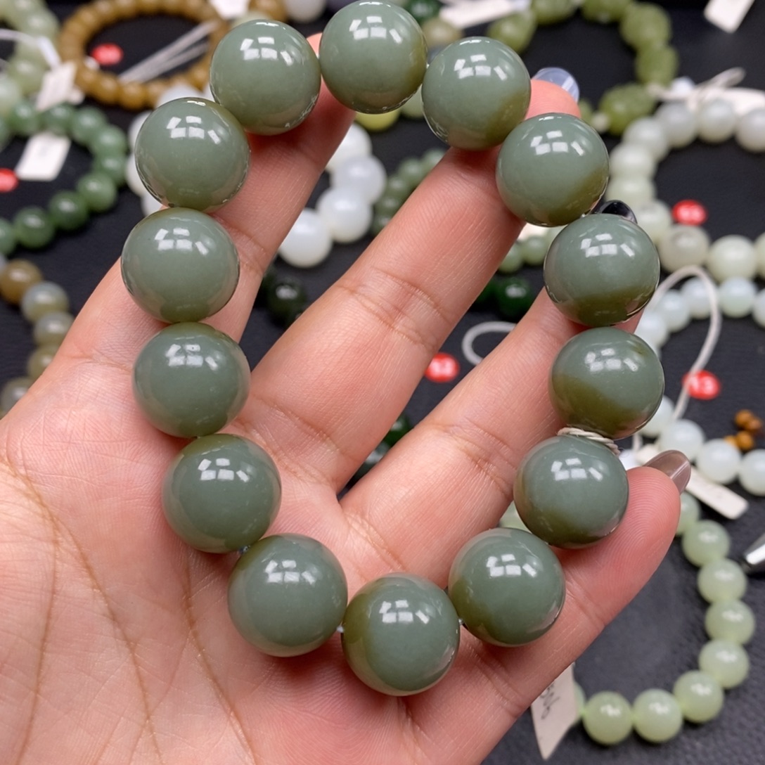 和田玉未镶嵌手链