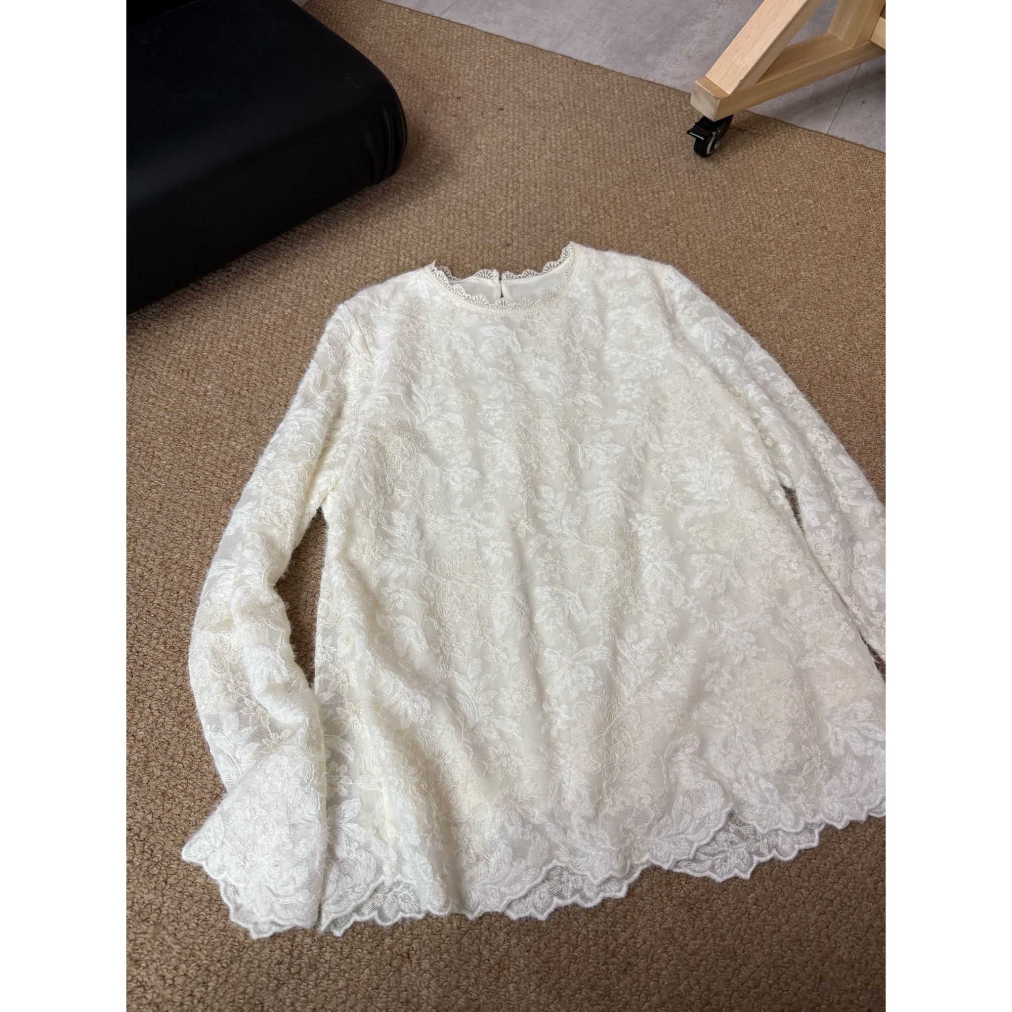 2025冬款新品【设计款  蕾丝花边领绒感蕾丝百搭打底】