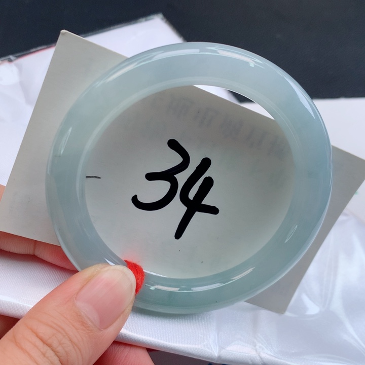 翡翠未镶嵌手镯正