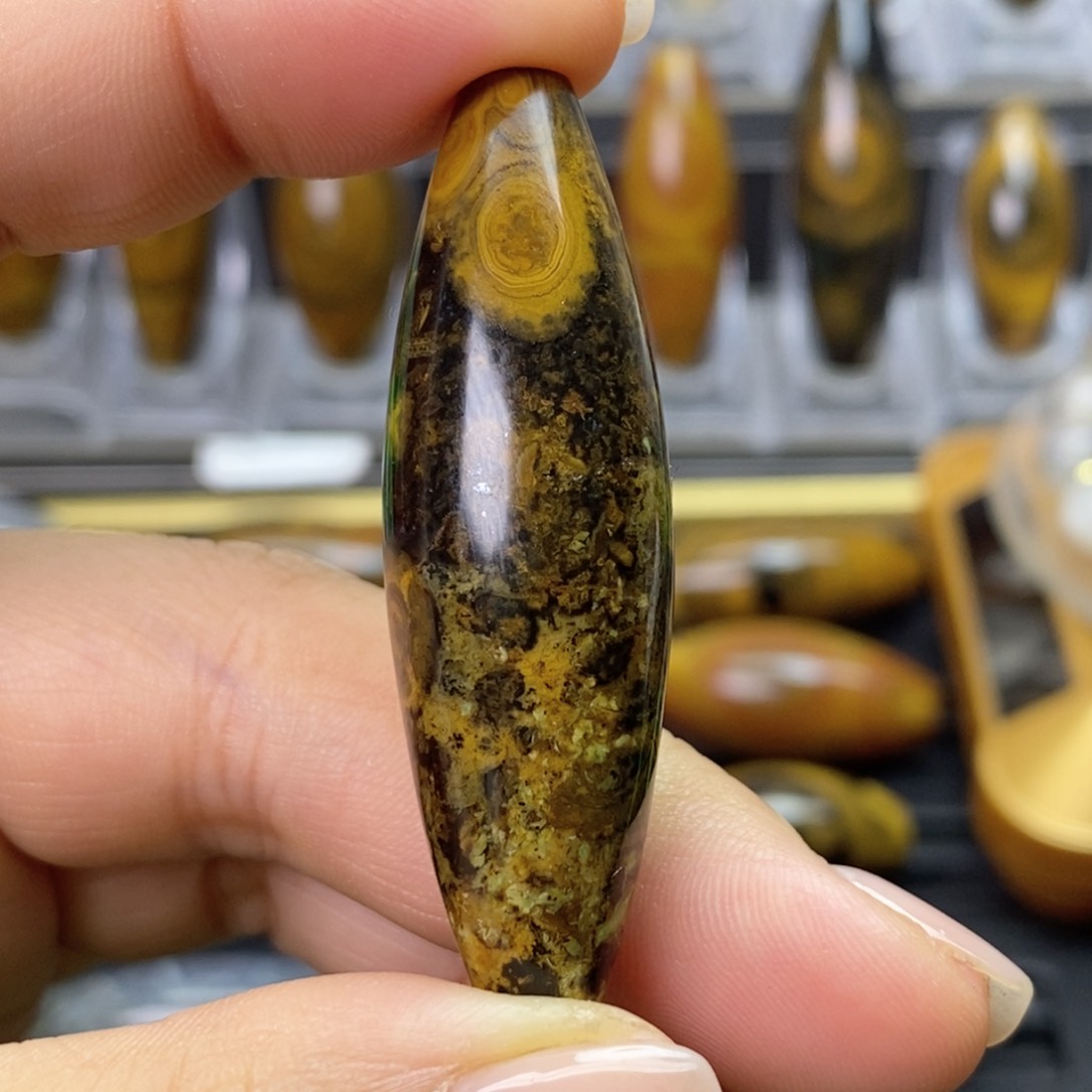 玛瑙/玉髓颈饰合金