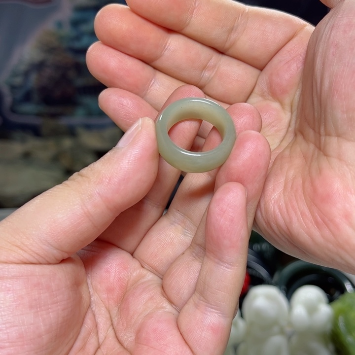 和田玉戒指未镶嵌飞*