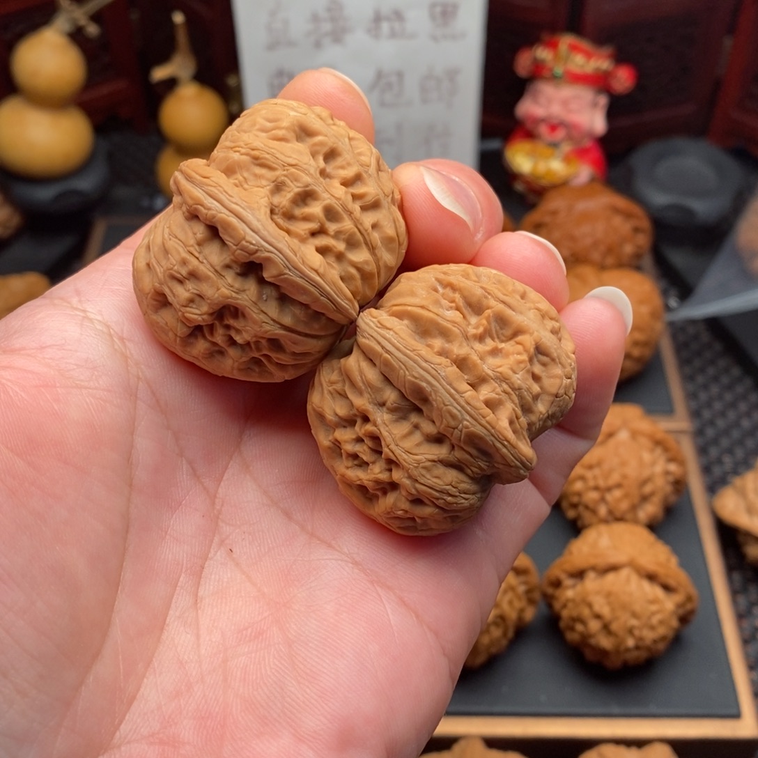 文玩核桃把件40尺白茬元宝