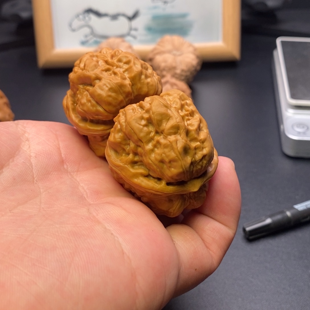 朝****文玩核桃吊坠蛤蟆头