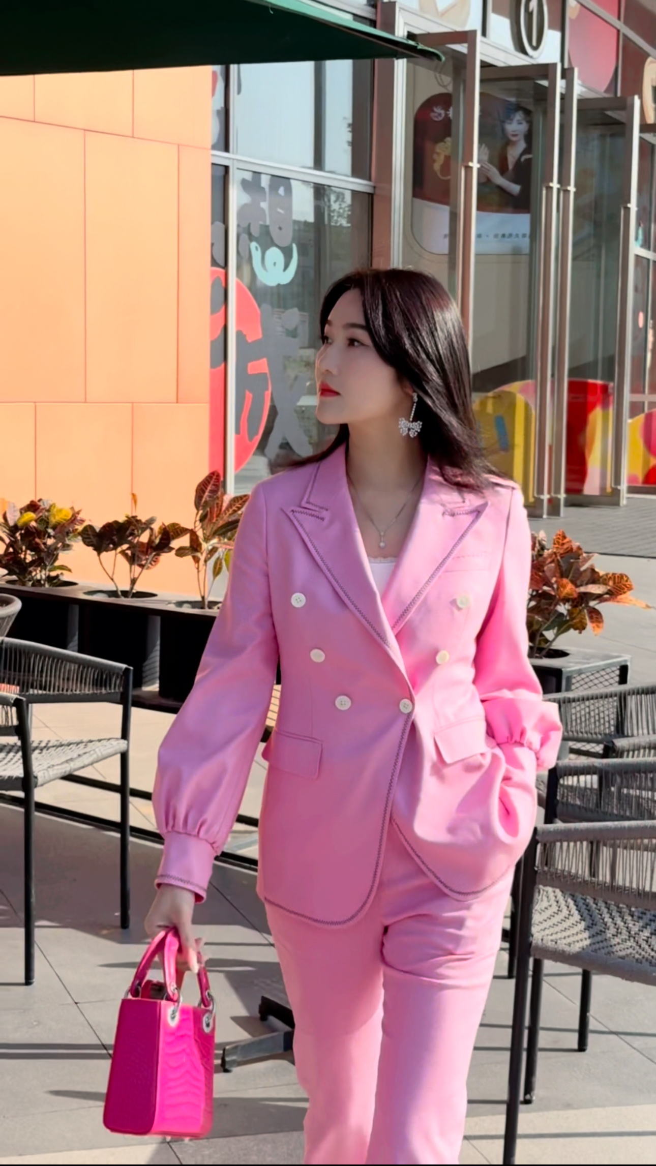 臻韩美2025高定桃粉灯笼袖微喇裤套装