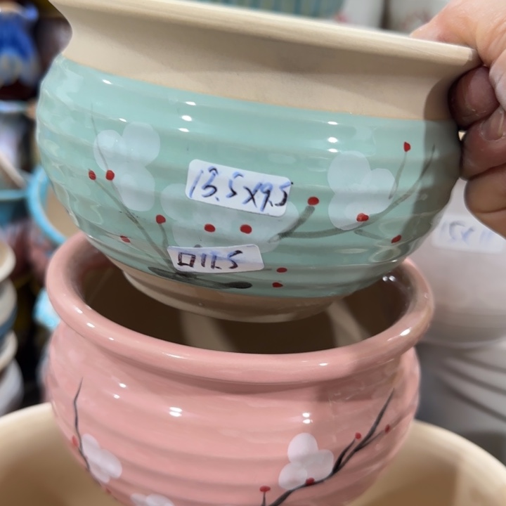 凑9块包邮，有孔，陶瓷花盆