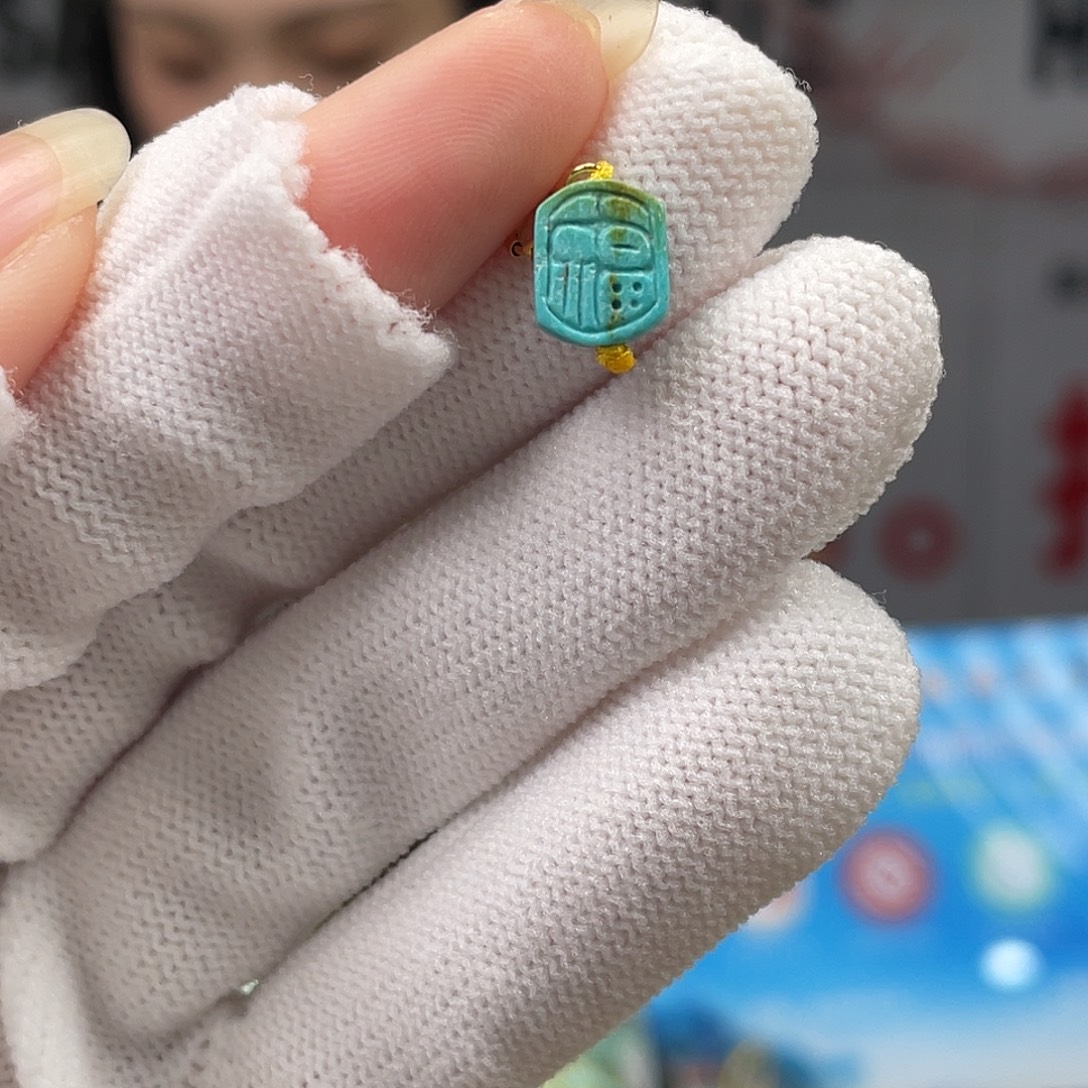 绿松石未镶嵌挂件