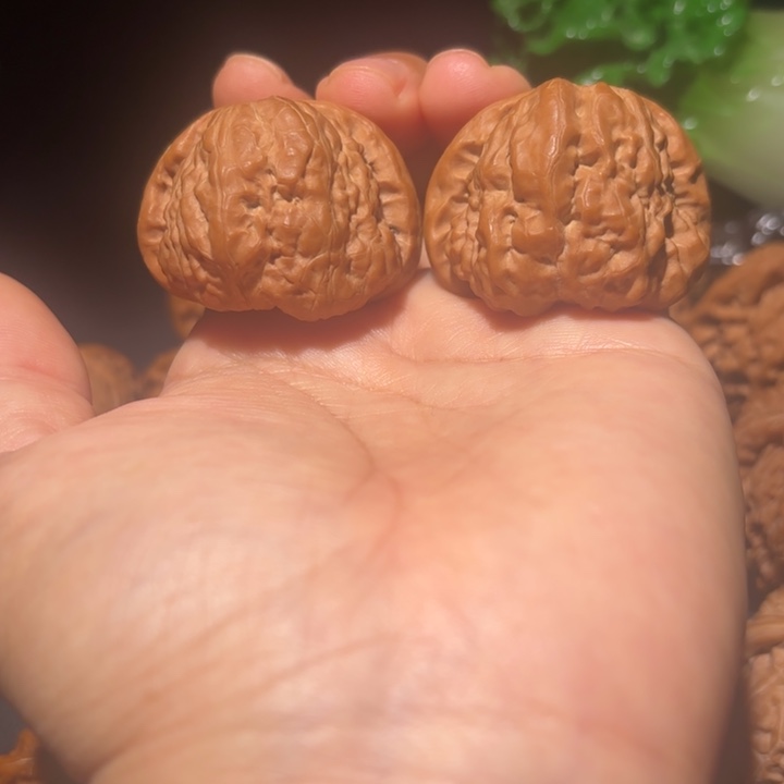 文玩核桃吊坠文玩核桃吊坠蛤蟆头40