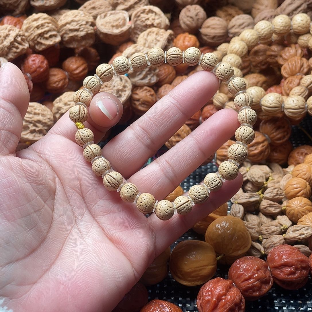 旺****文玩核桃手串桃核