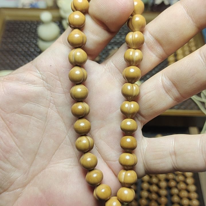 猴头核桃吊坠微瑕思屁桃10+