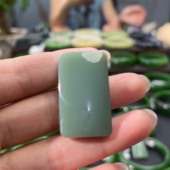 和田玉（碧玉）未镶嵌颈饰