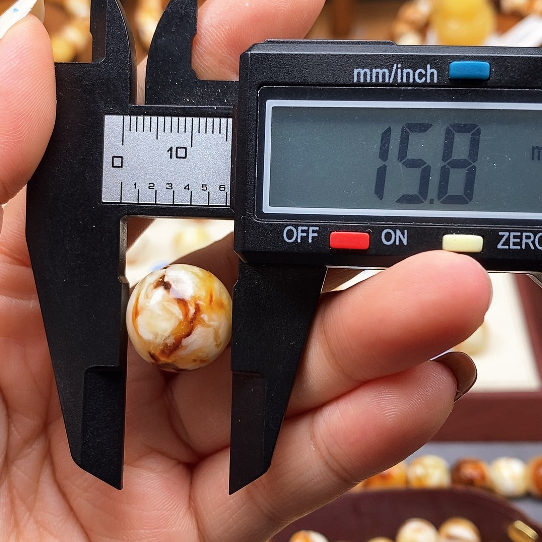 琥珀未镶嵌裸石蜜蜡