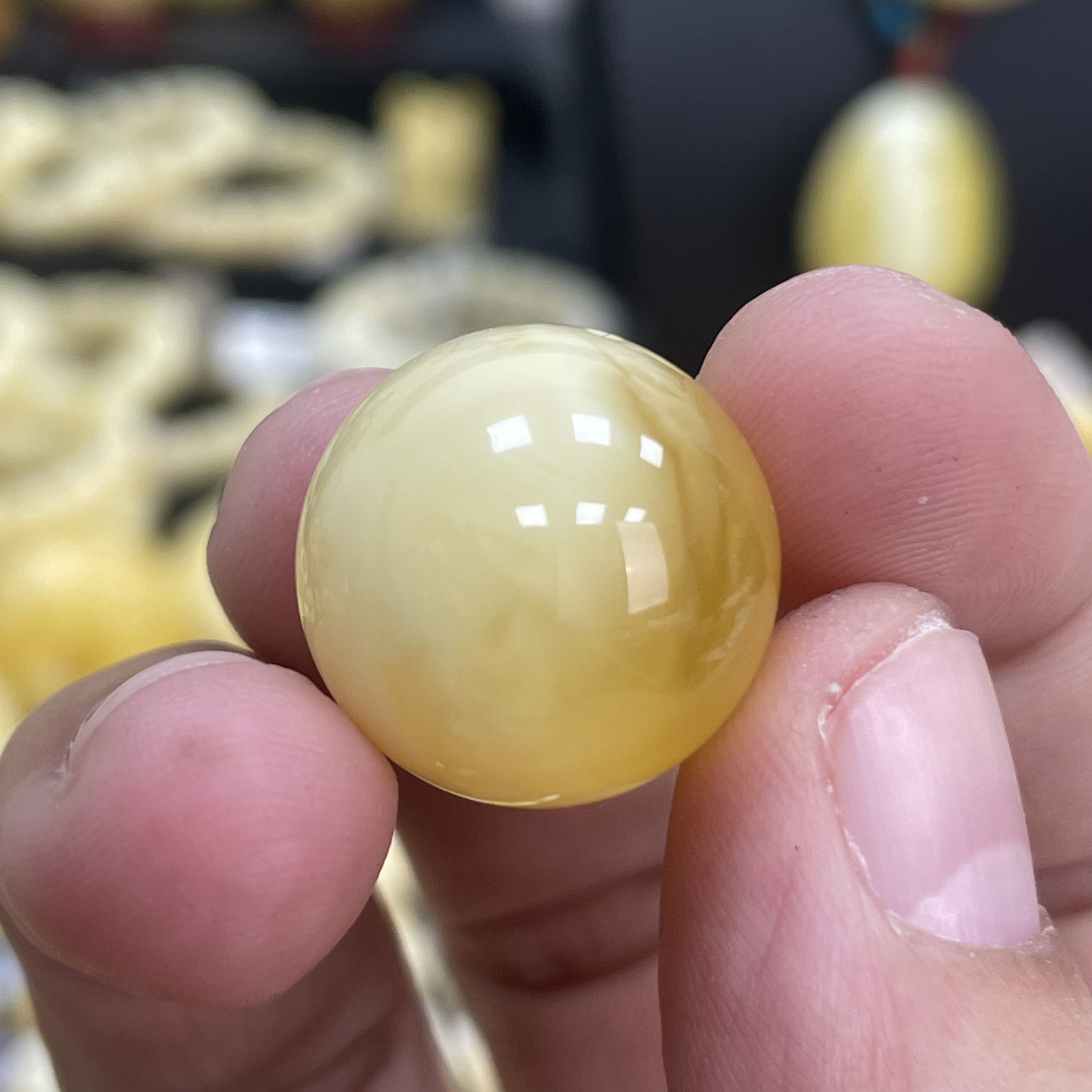 魔梵珠宝｜18.1mm俄料天然蜜蜡 瑕疵福利