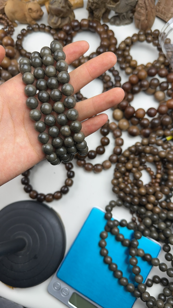 老山檀香微瑕阴沉