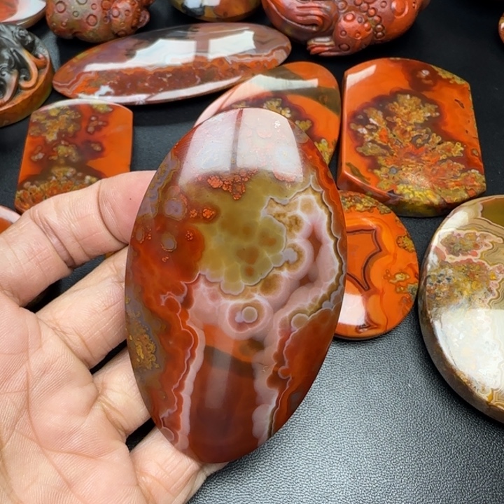 狼***怒玛瑙/玉髓未镶嵌原矿玛瑙项链牌子